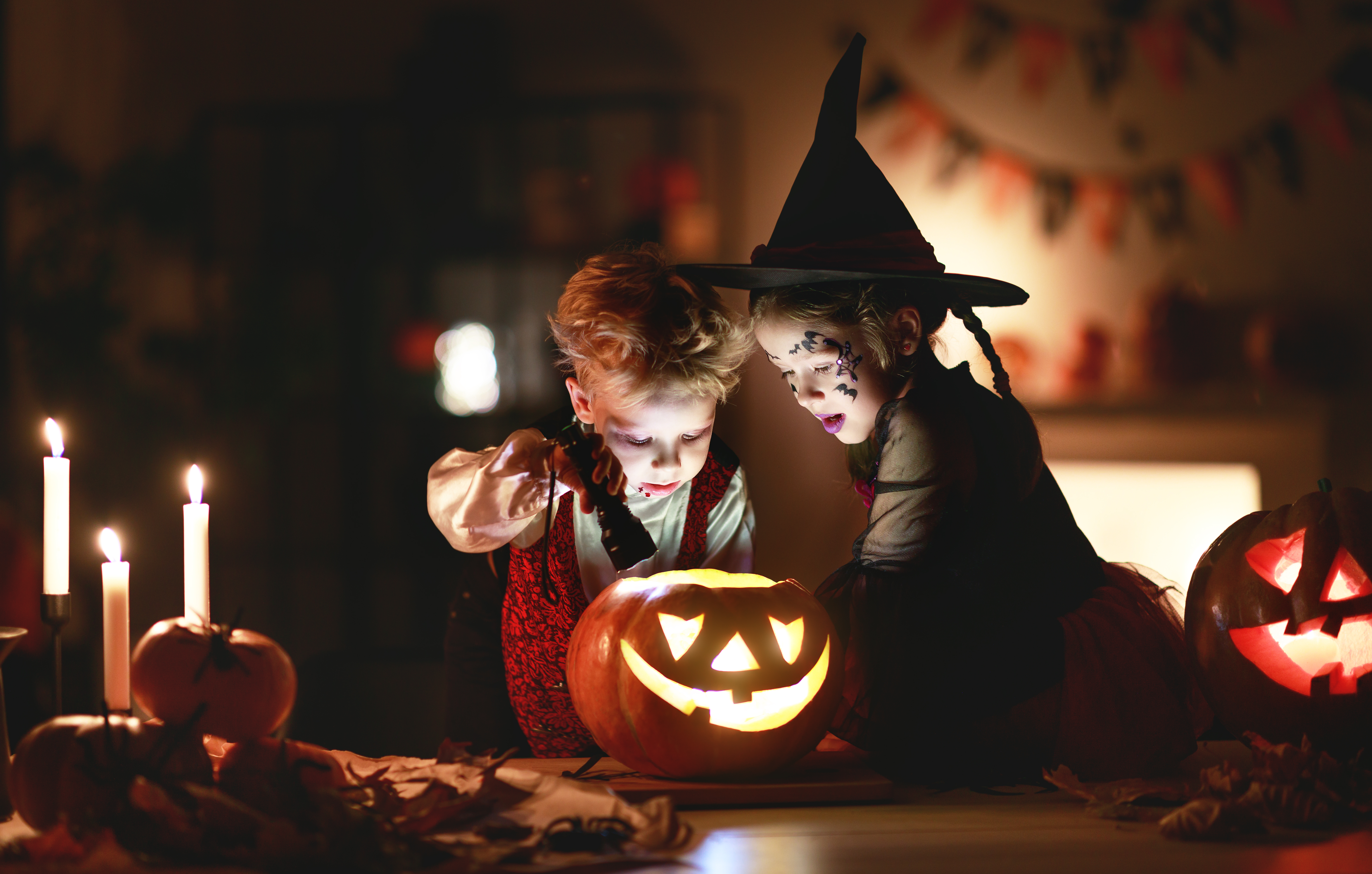 Halloween costumes UK 2022: cheap scary costumes for kids, including Marvel heroes, Harley Quinn, skeletons 