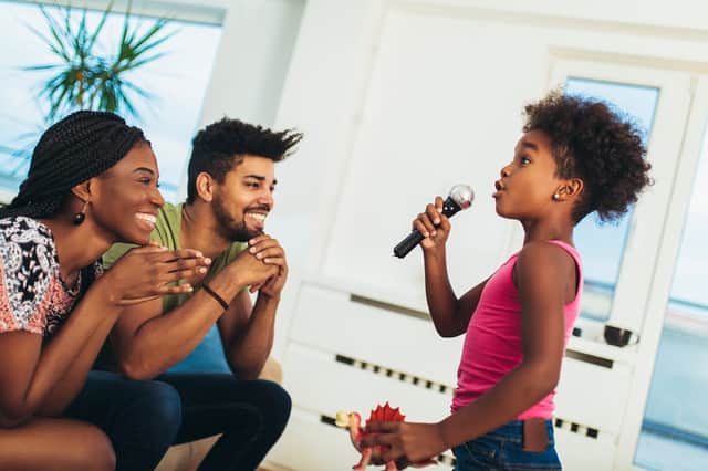 Karaoke helps to bring families together and boosts mental health (photo: Shutterstock)