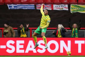 Adam Idah in action for Norwich City 