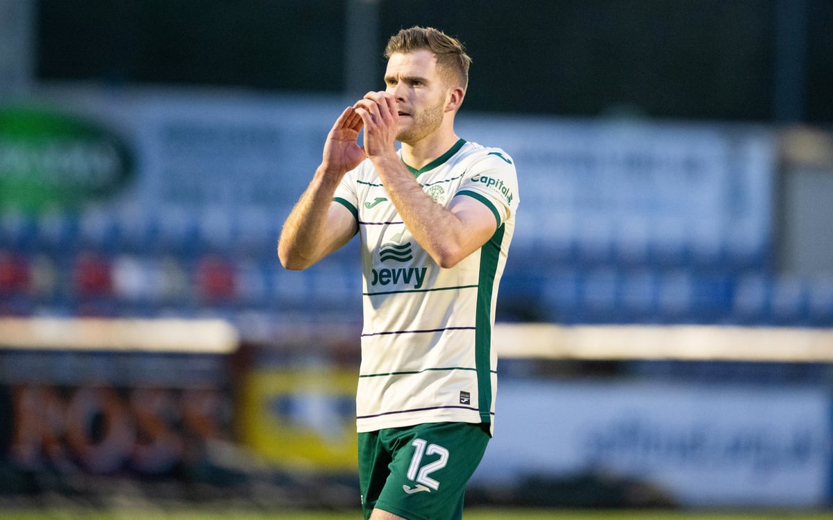 'It was emotional' - returning Hibs star wowed by team-mates' show of support