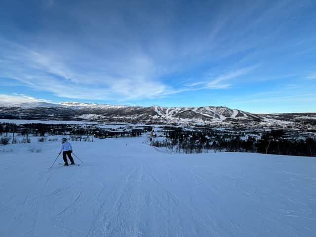 Geilo's slopes are spread between two sides of the valley which are easily accessible by ski bus.