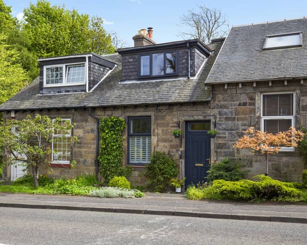This chocolate-box cottage in South Queensferry is on the market.