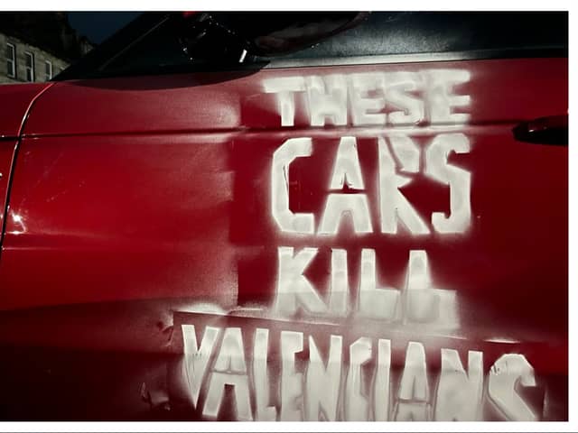 Tyre Extinguishers deflated the tyres of a number of SUVs in Edinburgh overnight and sprayed several vehicles with paint.