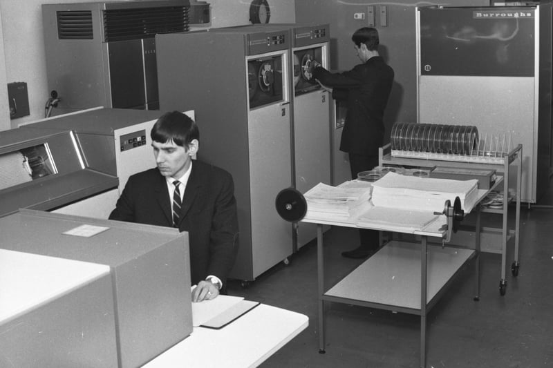 34 incredible photos of Edinburgh in the swinging 60s taken six decades ago