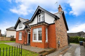 Set on a popular residential road in Moffat, this attractive detached home blends kerb appeal with practical family living