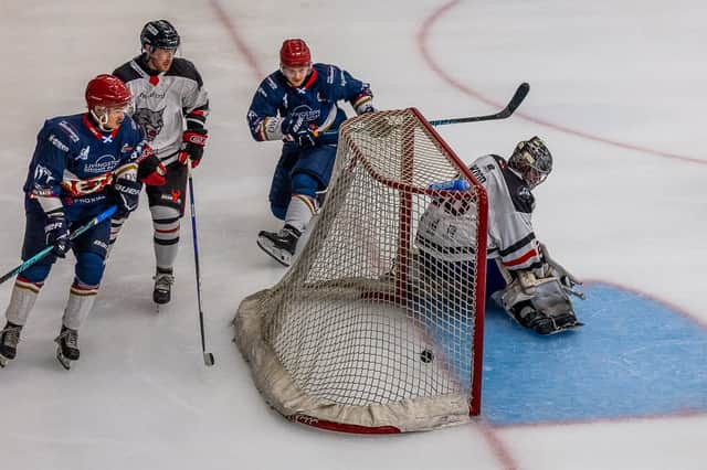 Scott Mackay scores for Edinburgh Capitals vs Aberdeen
