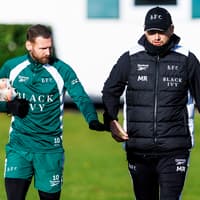 What 'buzzing' Hibs boss Reedijk thinks about Falkirk attempts to capitalise on fan frustration at Easter Road