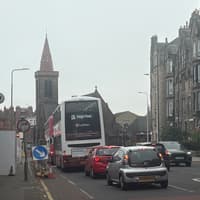 'We’ll go under': Meadowbank businesses 'already feeling impact' of 7-7-7 bus lane trial