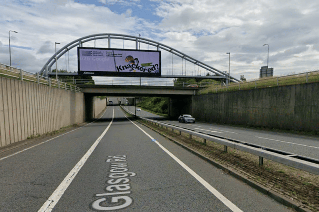 The Gogar underpass on A8 Glasgow Road has been closed to traffic due to flooding.