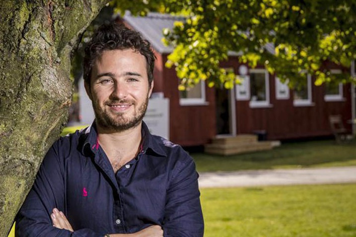 Edinburgh entrepreneur says Big Issue seller changed the direction of ...