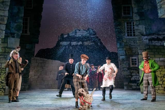 With a cast of just 11 - including two fabulous puppets - An Edinburgh Christmas Carol offers two hours of captivating escapism.