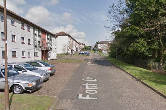 The robbery took place in Forth Drive, Craigshill, Livingston, on Saturday night.