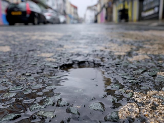 The work will take place on Queen Street, between Castle Road and Newborough; on Newborough, from Queen Street to St Helen’s Square; and on Eastborough from St Helen’s Square to Foreshore Road.