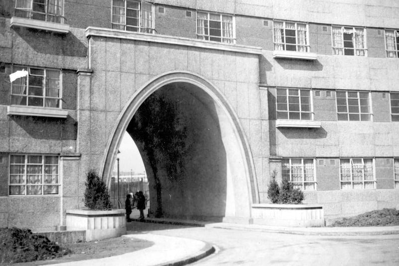The archway through to interior of Quarry Hill Flats in May 1939. This was Kitson House.
