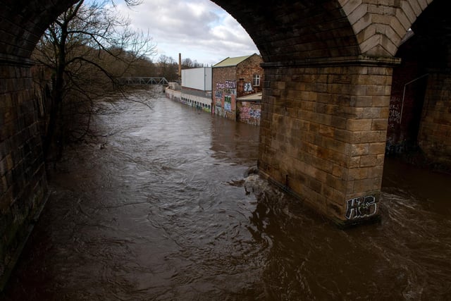 River Aire at the Armley Mill's flood aleviation scheme