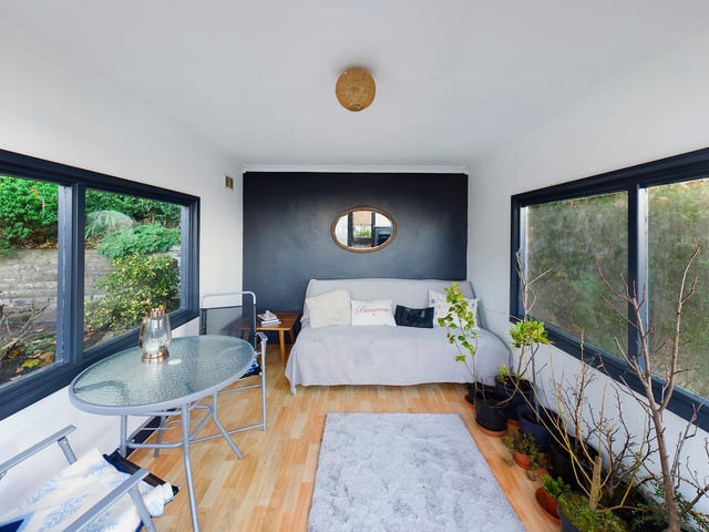 Quiet space, or somewhere to entertain family and friends....