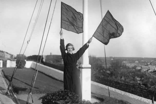 Susan's semaphore skills won’t save us from the coronavirus (Picture: Fox Photos/Getty Images)
