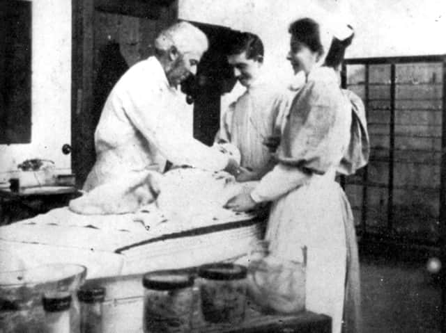 The surgeon Joseph Bell at work in life