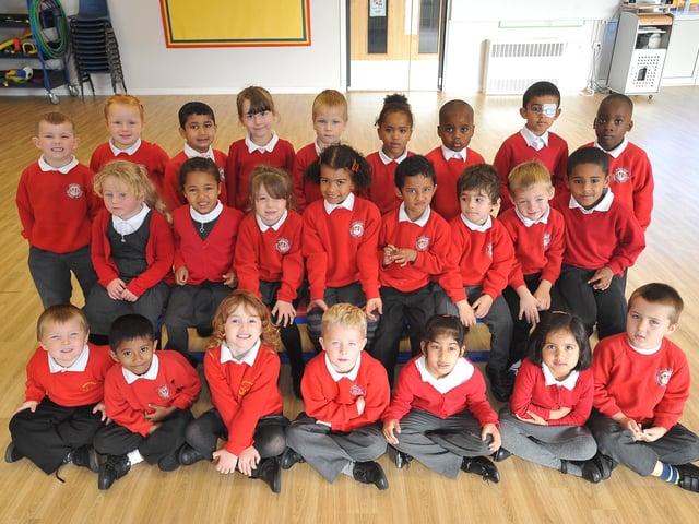 Start14 Highlees Primary School reception class. Miss Jordan's class EMN-141021-164154009