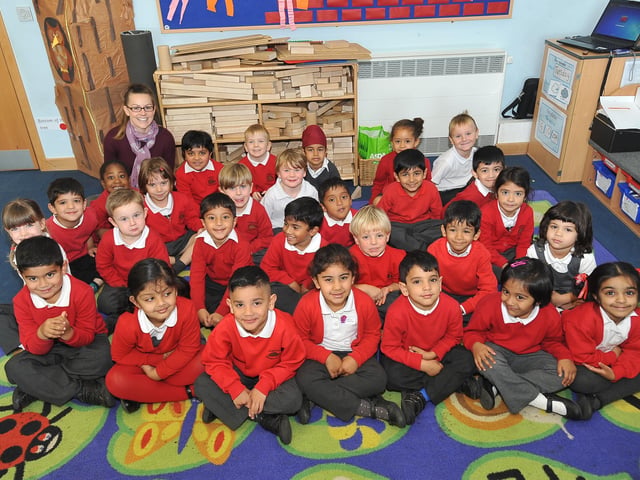 Start14 Longthorpe primary school reception class. Miss Sparkes class EMN-141021-164218009