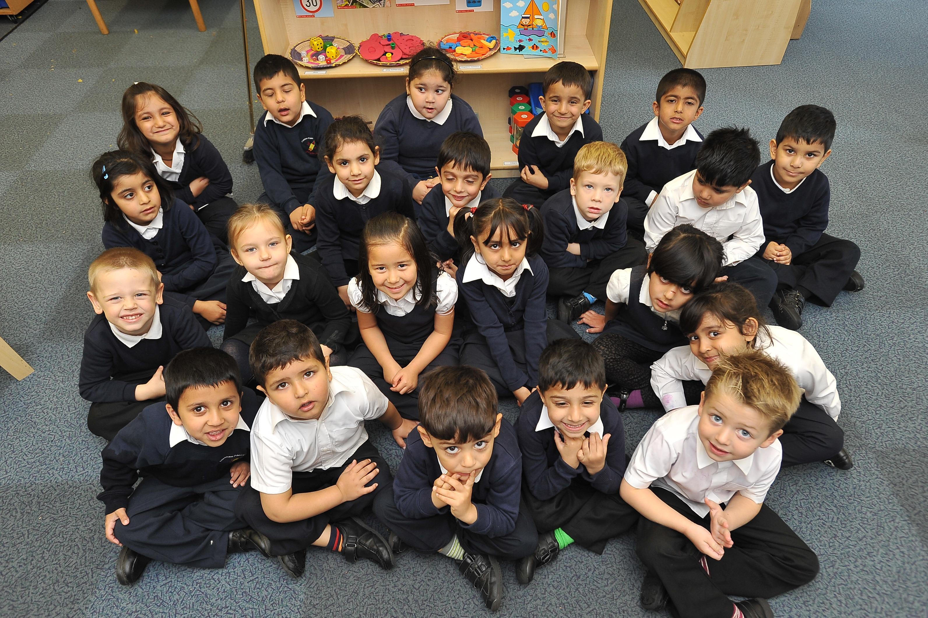 Start14 Gladstone primary school reception class. Mrs Moore's class EMN-141021-164317009