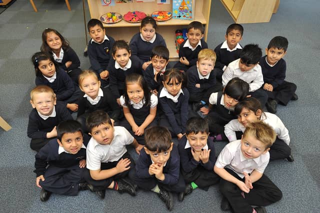 Start14 Gladstone primary school reception class. Mrs Moore's class EMN-141021-164317009