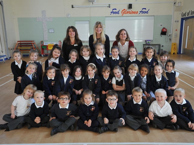 Start14 Reception class at Newborough Primary School EMN-140310-152406009