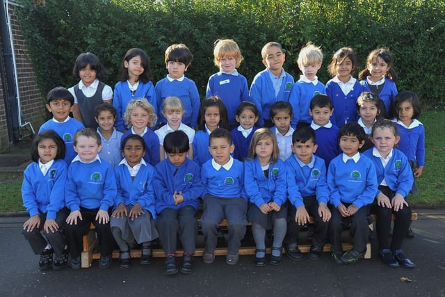 Start14  Thorpe Primary  School reception class .  Miss Swales  class EMN-141010-172959009