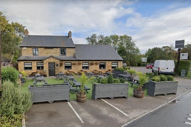Given a 4.5 out of 5 rating after 250 reviews, this country pub in the village of Wood End even has its own brunch menu with tapas, vegan, burgers & pizza. One reviewer said: "Would recommend either indoors or eating outdoors, paella is amazing. Don’t forget the deserts." OK, we won't. You'll find the Keys in Tithe Road