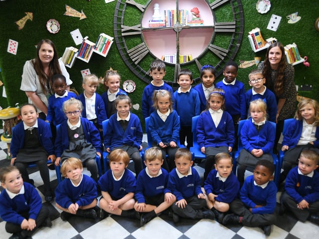 Hampton Vale primary school reception classes (3) Rec21
Rec21 EMN-210612-133057009