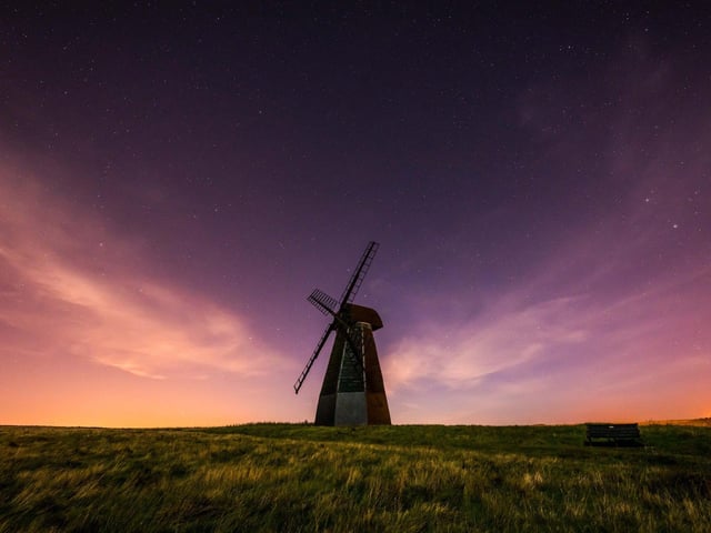 Late night sky at Rottingdean by Piers Fearick SUS-220702-091052001