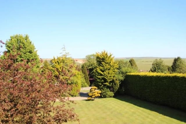 Spacious family home in Friston on the market for £1,800,000 SUS-221002-163923001