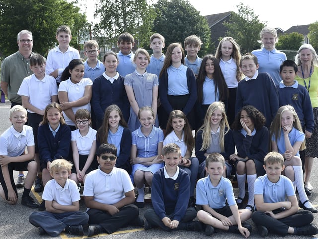Gunthorpe primary school year 6 leavers  (2) Y619 EMN-190714-092056009