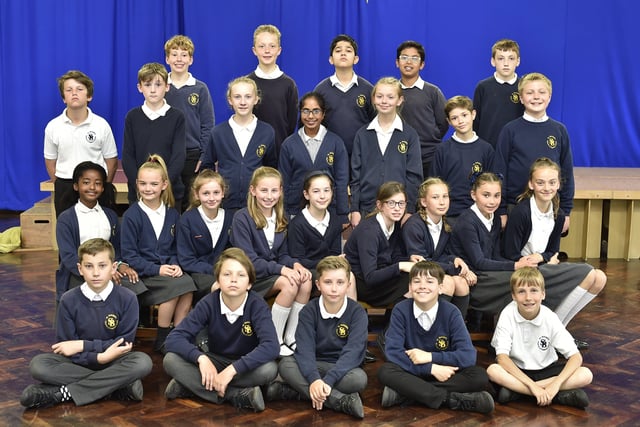 St Botolph's C of E primary year 6 leavers (2) Y619 EMN-190715-222523009