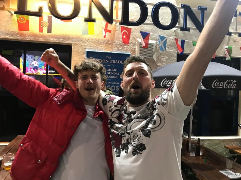 England celebrations 9 SUS-210407-102324001