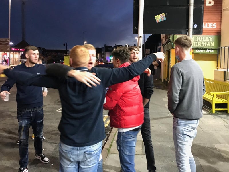 England celebrations 10 SUS-210407-102018001