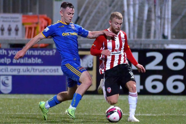 Bohemians defender Gavin O’Brien tackles Derry City winger Mark Walsh. Picture: George Sweeney.  DER2143GS - 075
