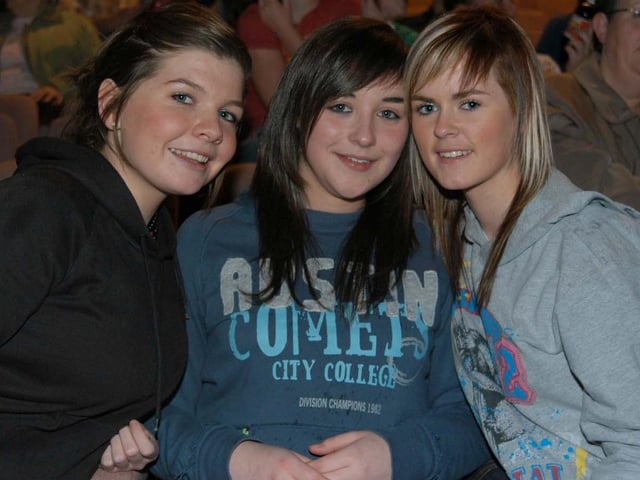 DSC_3072Thornhill girls, Megan Miley, Aoife McAteer and Sinead Dillon from 12F, pictured at the Beauty and the Beast pantomine.