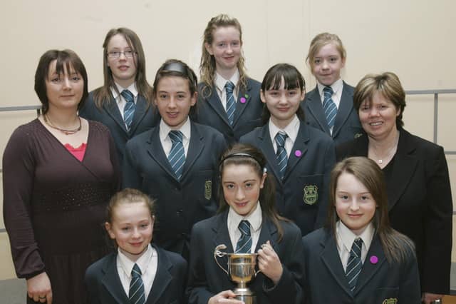 Thornhill College winners of the Dance Dra,a Cup at Feis Dhoire Cholmcille. Included are Mrs. Fiona Meade and Mrs. Geraldine McBride, teachers. (2804C13)