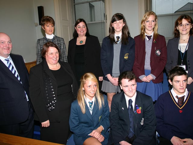 Students representing Foyle and Londonderry College, Thornhill College, Oakgrove Integrated College, St Cecilia's College, Lumen Christi and Limavady Grammar School with from left (front row), Mr. B. McElhone, Resident Magistrate, and Her Honour Judge Philpott, Counry Court judge. Back row: Paula mcCourt, Court Service regional manager, Paula Jack, Public prosecution Service NI, and Wilma McKeegan (back row right}, Court administrator.
(right)