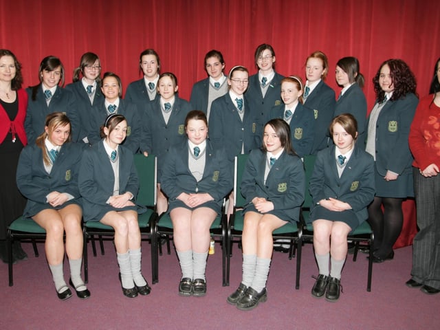 Thornhill year 10 students who successfully completed their Irish Language Oral examination after they received their "Fainne na Gaeilge" from Clar Ni Chnaimhse of Cumann Gaelach Chnoc na Ros Doire. Included in photo is irish language teacher Padraighin Ni Mhaolan. (2803JB11)