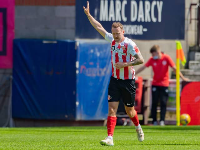 Aiden McGeady celebrates after converting a penalty to make it 1-0 Sunderland. Picture: SNS