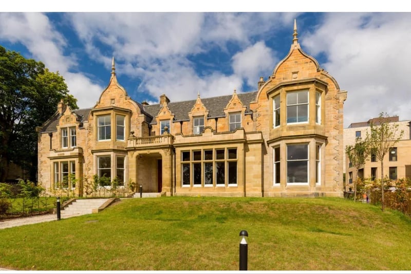 A magnificent Victorian villa lies at the heart of this development, which is being restored and converted into two spacious four and five bedroom homes. Alongside, two new pavilion blocks will provide a further 23 apartments, while the original lodge and coach house will create a further 3 homes. Torwood could not be better located, sitting on one of the citys main transport arteries in sought-after Murrayfield.