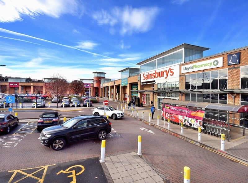A Marks and Spencer outlet store at Edinburgh's Meadowbank retail park will cease trading this Spring, after the landlord of the building terminated the retail company's lease.