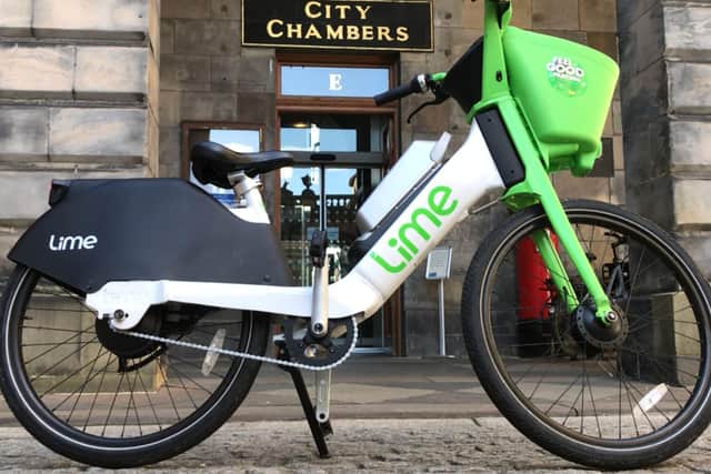 Lime's Gen4 E‑Bike allows users to travel up to 15mph, with technology in place that disables pedal assist when entering more densely populated areas, reducing speed to approximately 8mph