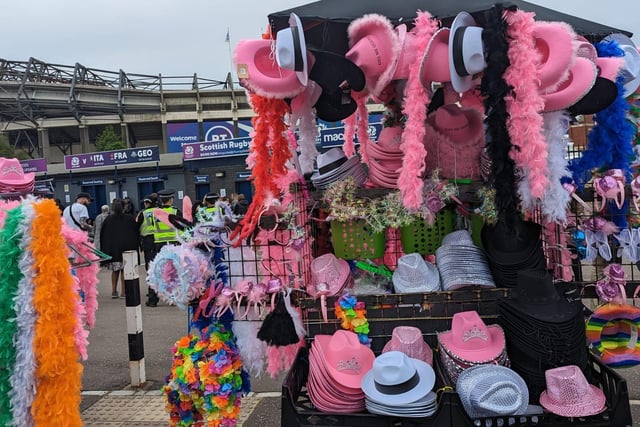 Vendors made the most of the crowds gathered outside Murrayfield, selling pink cowboy hats to fans for £15
