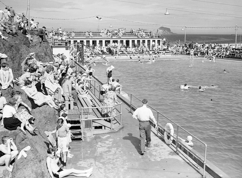 Holidaymakers at North Berwick Open Air Pool in August 1953.