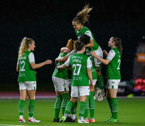 Shannon McGregor celebrates making it 4-0 v Aberdeen. Credit: (© ScottishPower Women’s Premier League | Malcolm Mackenzie)