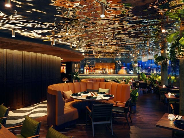 The ever-evolving menu will feature a selection of Sushisamba signatures among new Edinburgh specialties incorporating the finest local Scottish produce. The open kitchen and fiery robata grill offer brilliantly roasted and flavored meats, vegetables and fish, while Sushisamba’s small plate style of service encourages a “shared” dining experience.
