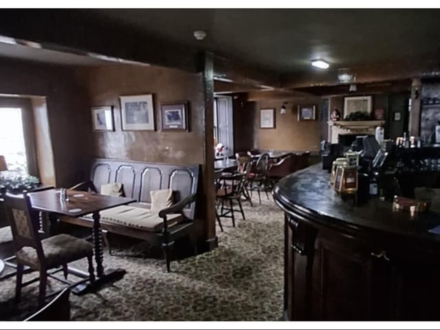 Edinburgh's historic Cramond Inn sits empty on Christmas Day -  just days after is shock closure.